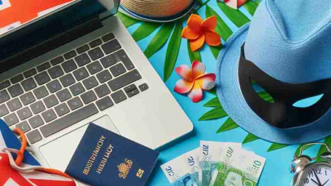 warns Travelers: Booking.com Summer Holidays Scam Targets UK Tourists, Concept art for illustrative purpose, tags: für - Monok